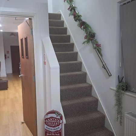 ברמינגהאם Heartland House, 7 Spacious Bedrooms Sleeps 4 Plus, Near Nec, Jlr,Bhx מראה חיצוני תמונה