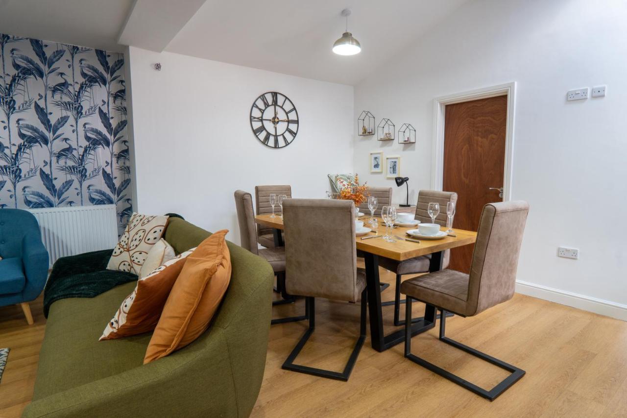 ברמינגהאם Heartland House, 7 Spacious Bedrooms Sleeps 4 Plus, Near Nec, Jlr,Bhx מראה חיצוני תמונה
