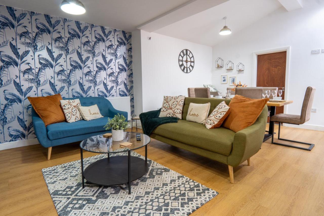 ברמינגהאם Heartland House, 7 Spacious Bedrooms Sleeps 4 Plus, Near Nec, Jlr,Bhx מראה חיצוני תמונה