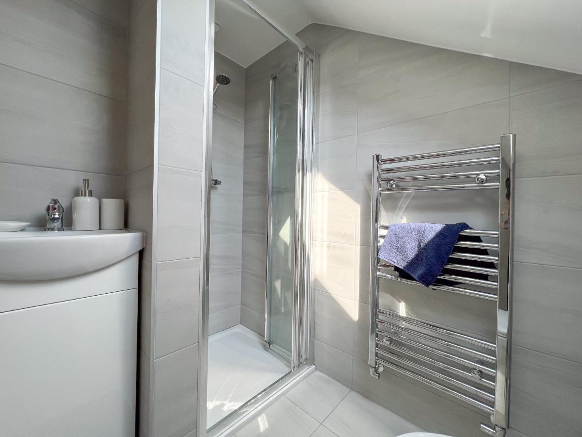 ברמינגהאם Heartland House, 7 Spacious Bedrooms Sleeps 4 Plus, Near Nec, Jlr,Bhx מראה חיצוני תמונה