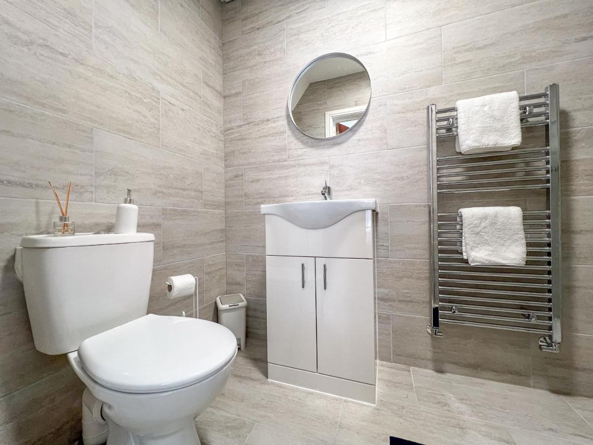 ברמינגהאם Heartland House, 7 Spacious Bedrooms Sleeps 4 Plus, Near Nec, Jlr,Bhx מראה חיצוני תמונה