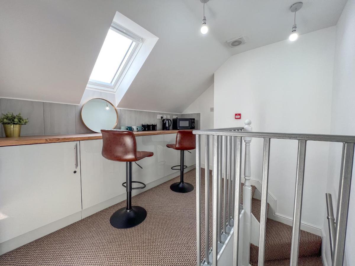 ברמינגהאם Heartland House, 7 Spacious Bedrooms Sleeps 4 Plus, Near Nec, Jlr,Bhx מראה חיצוני תמונה